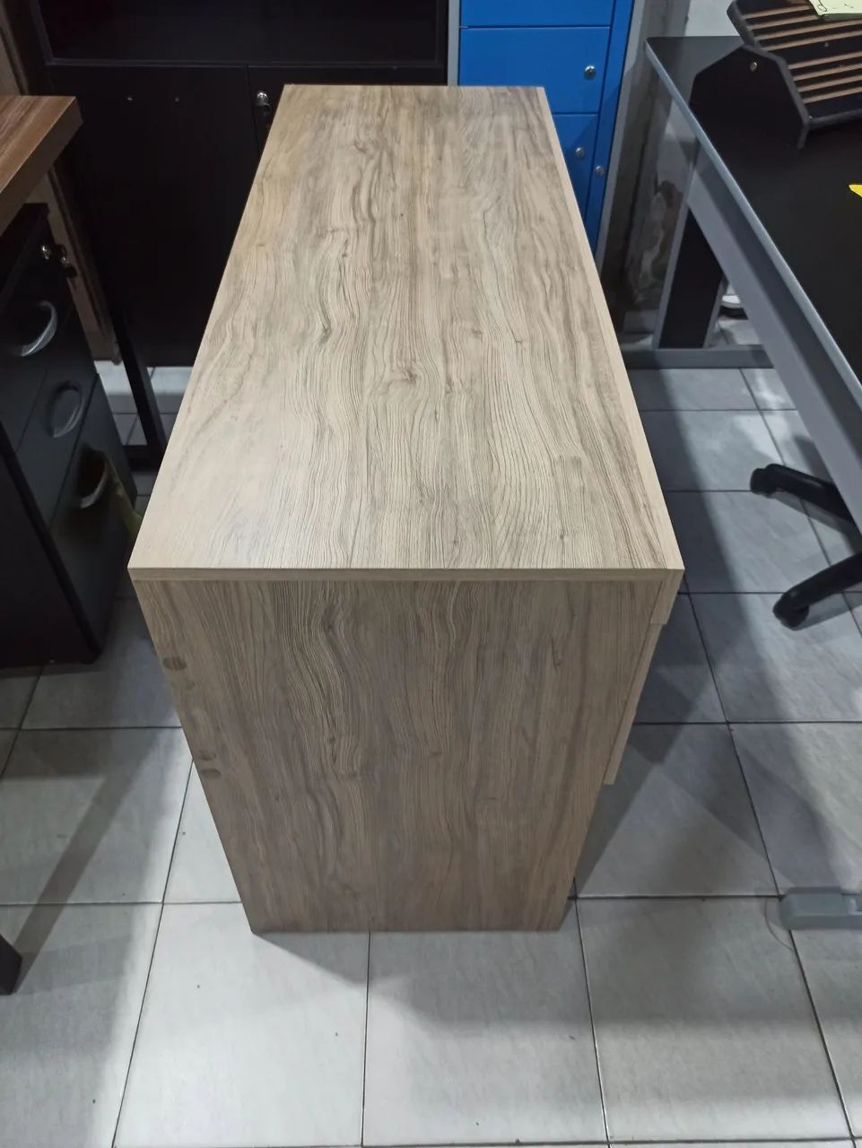 Escrivaninha com 2 gavetas  - Foto 2