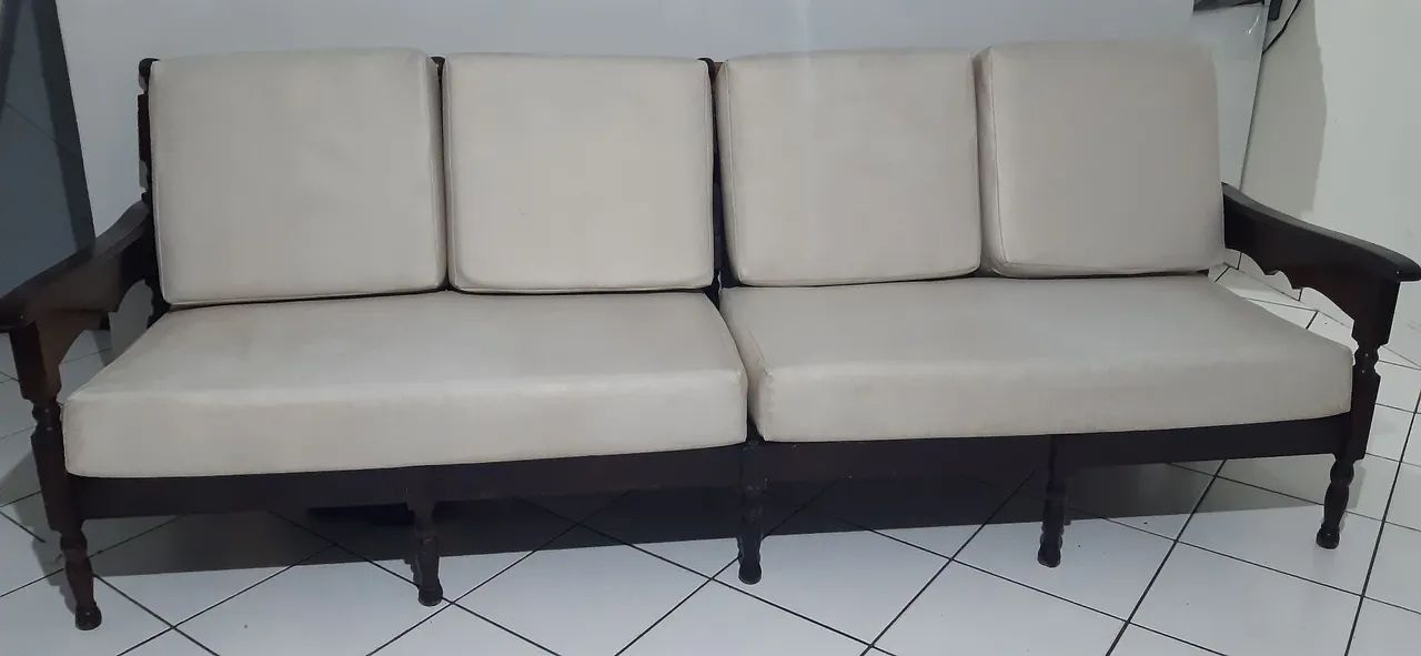 Sofá 4 Lugares Madeira Nobre Maciça Mogno Colonial