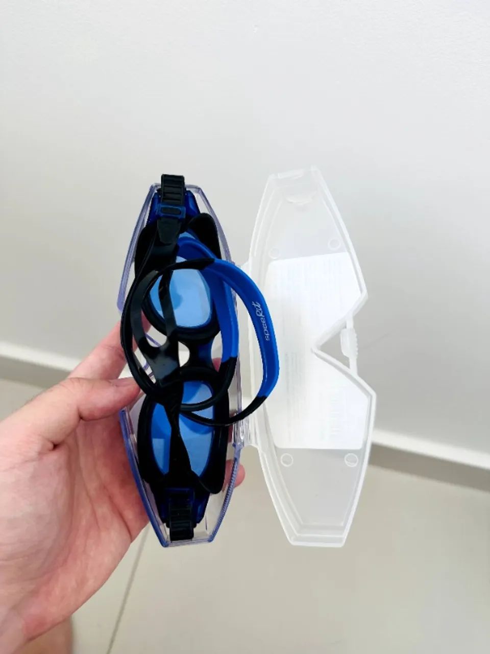 Óculos de Natação Speedo Horizon Plus, Lente Azul Cor Preto/Azul, Usado somente 1 vez - Foto 3