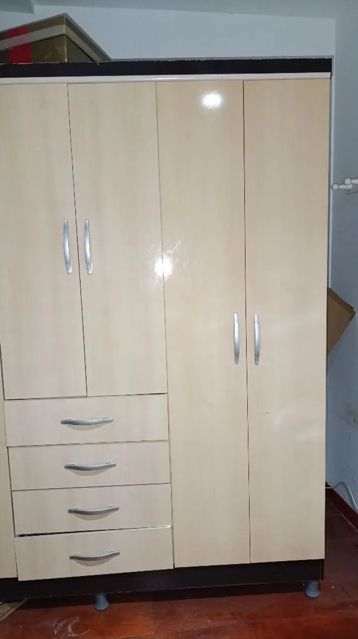 Vendo guarda roupa de solteiro - Foto 2