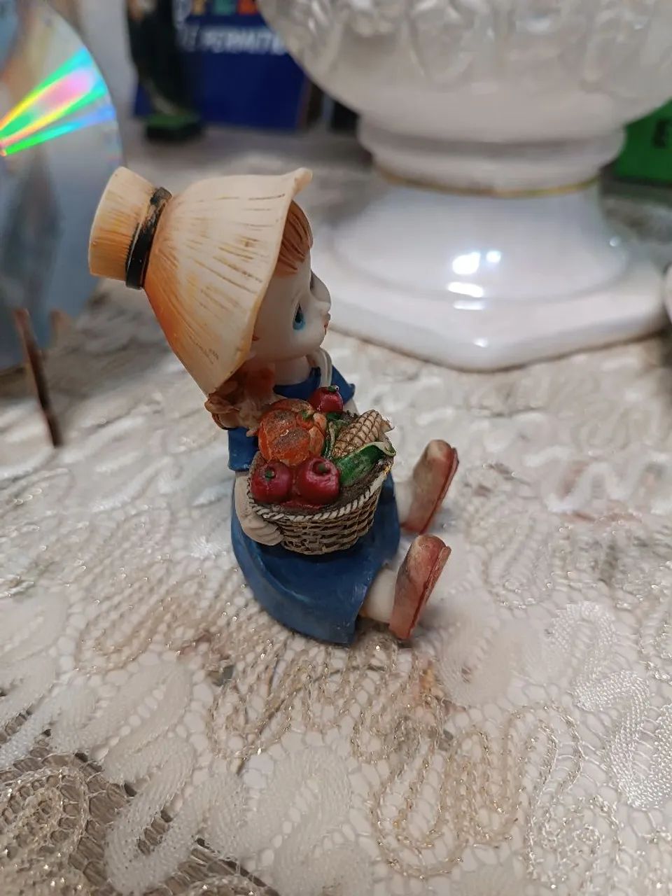 Bibelô víntage de resina - Foto 4