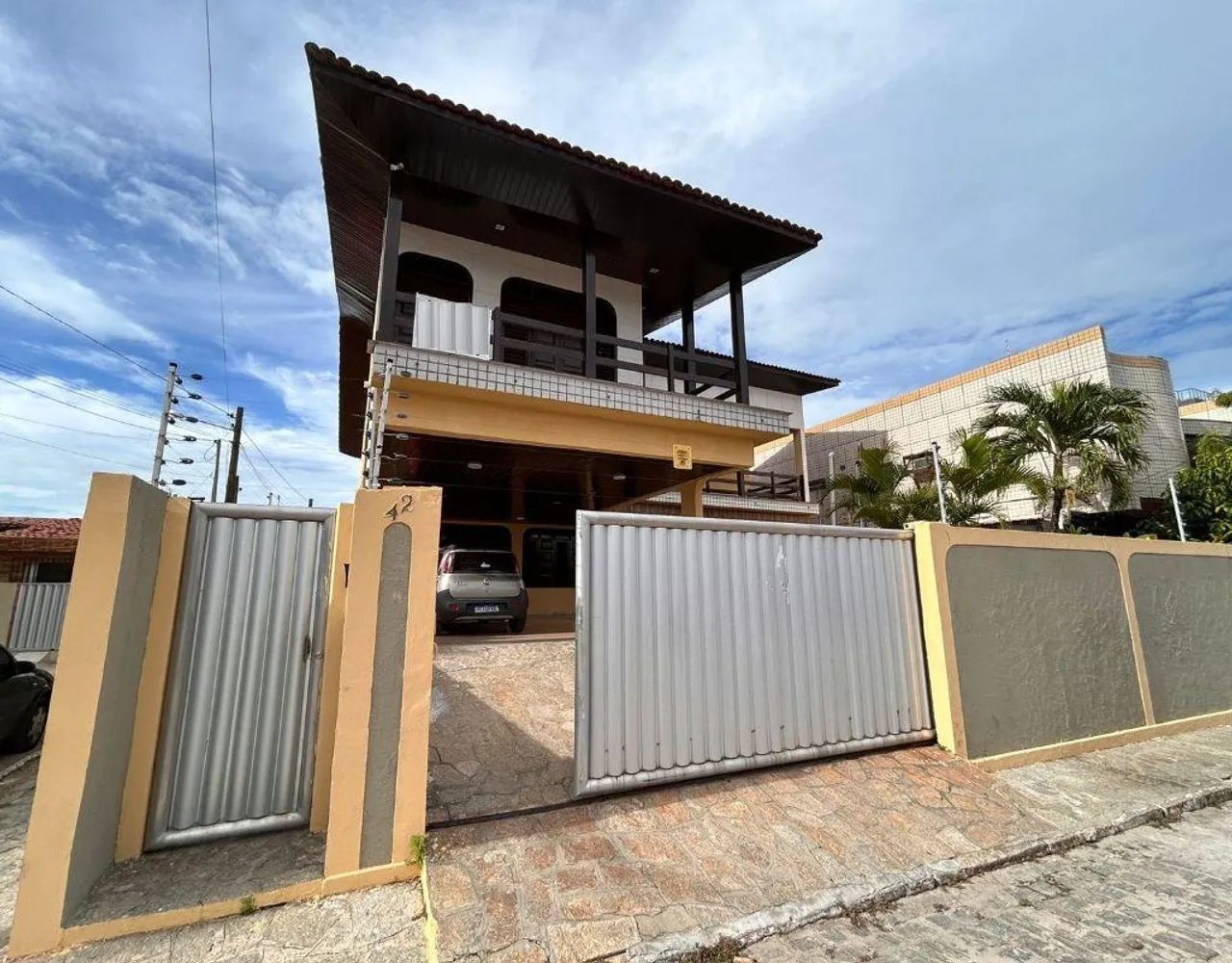 Casa a venda em Formosa com 311m² - CA2748.