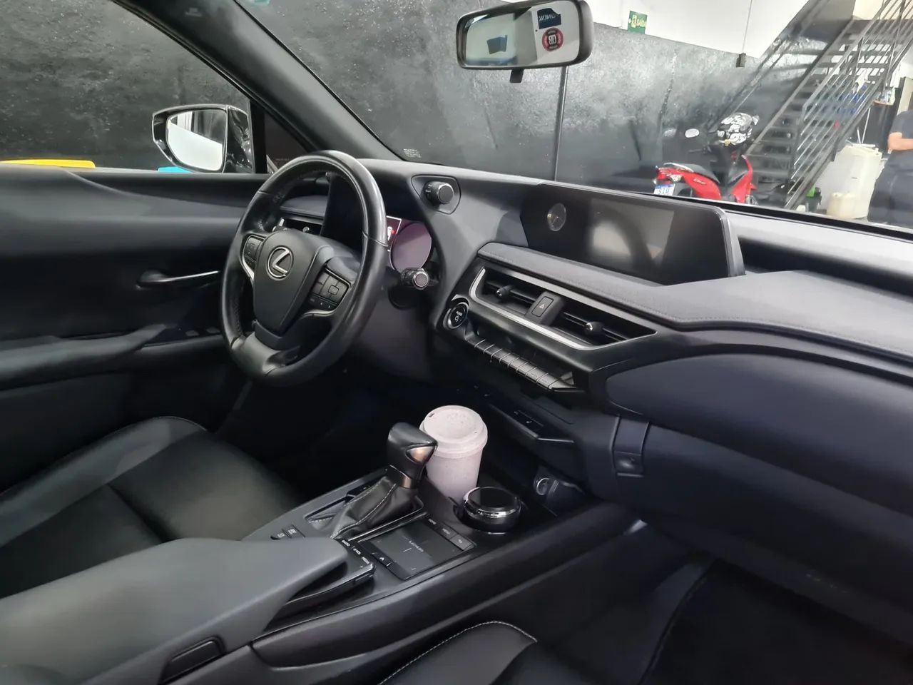 Lexus UX-250h Dynamic 2.0 16V Aut.(hybrid), foto 6 de 10