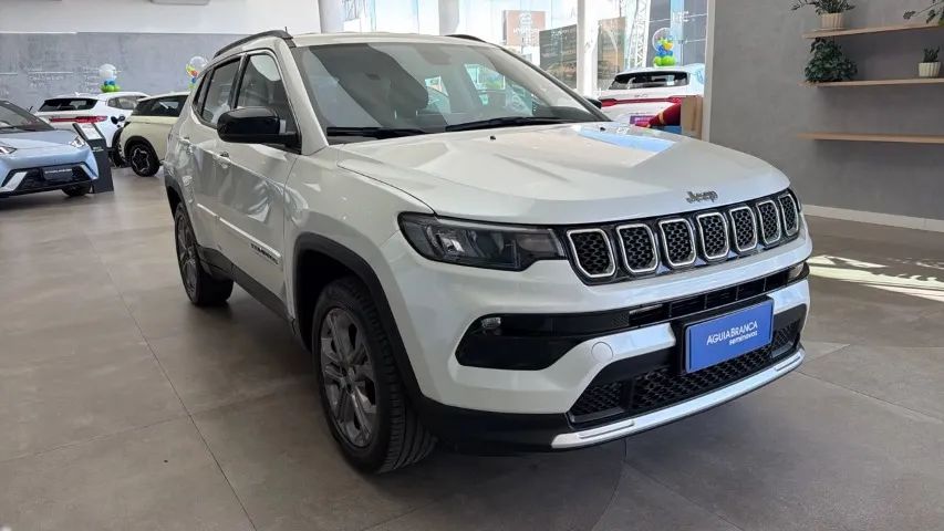 Jeep Compass LONG. T270 1.3 TB 4X2 FLEX AUT. 2023