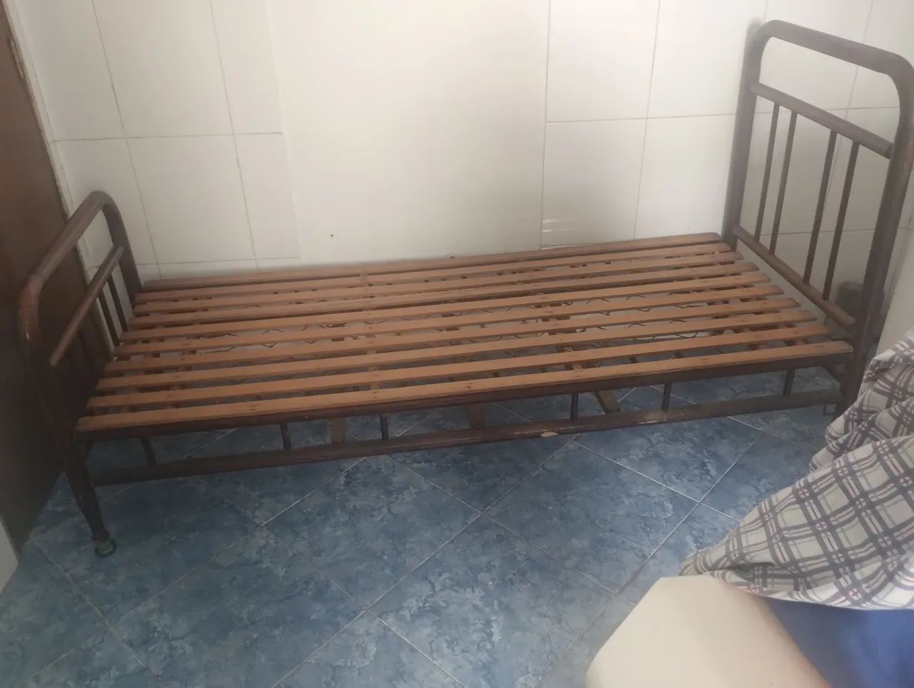 Cama solteiro e colchão  - Foto 2