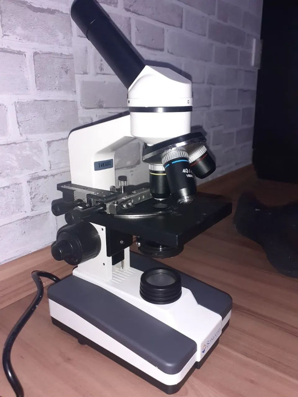 Microscópio( Estudent Microscope) modelo MS - 01UL- and 01ULD432958112436725763