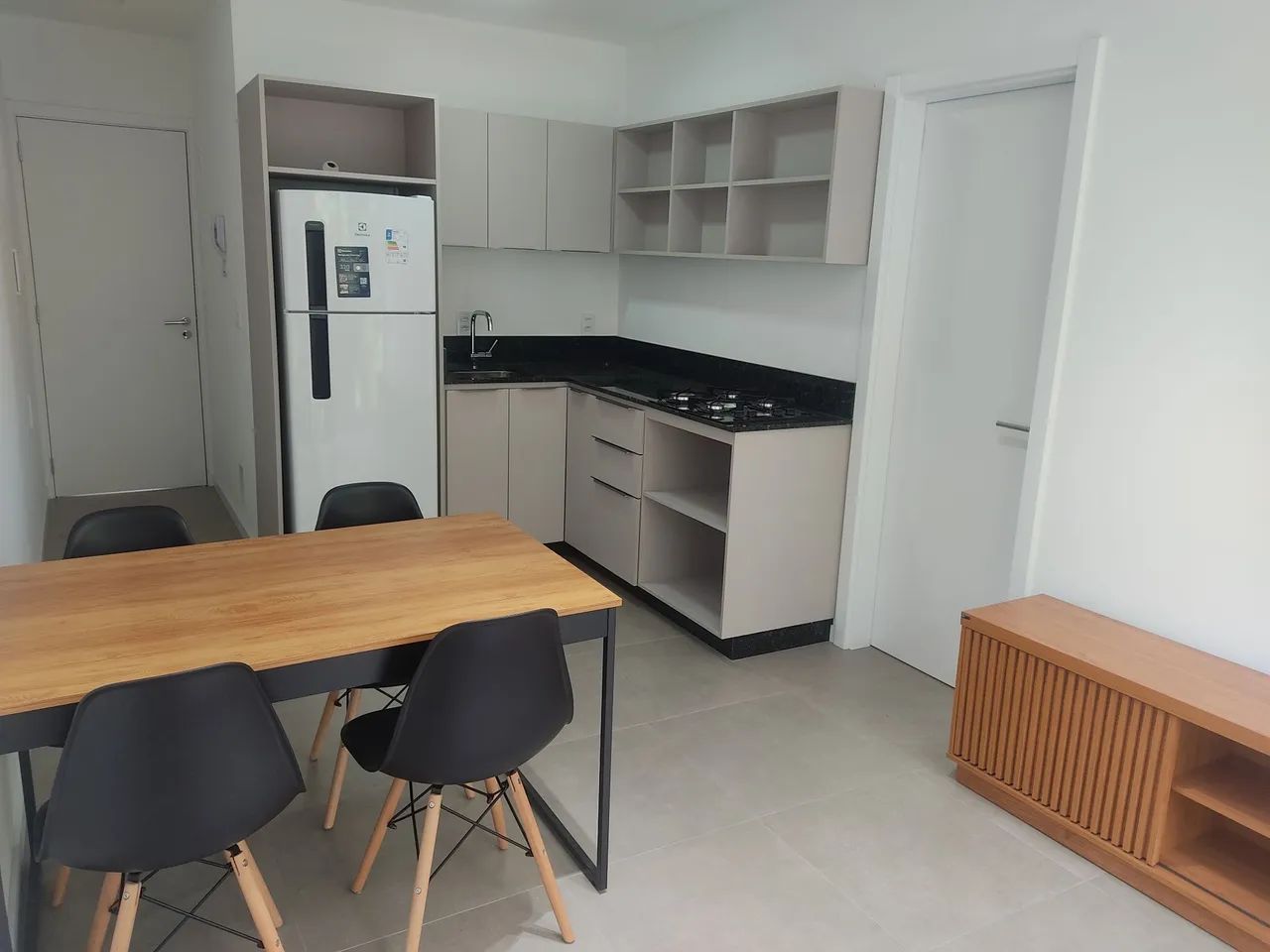 Alugo Apartamento no Córrego Grande 