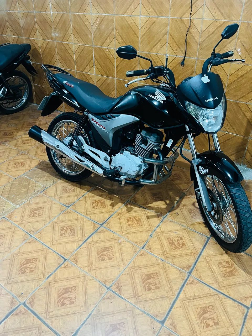 Titan 150 ESD 2013 - Foto 2