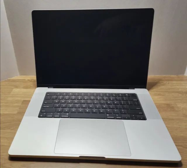 MacBook Pro 16 M4 Pro 24GB 512GB