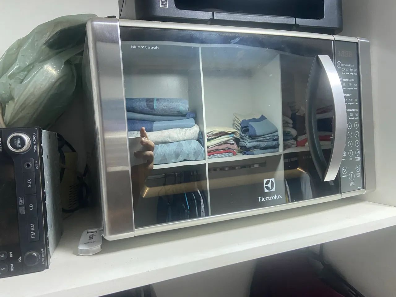 Vendo microondas muito novo