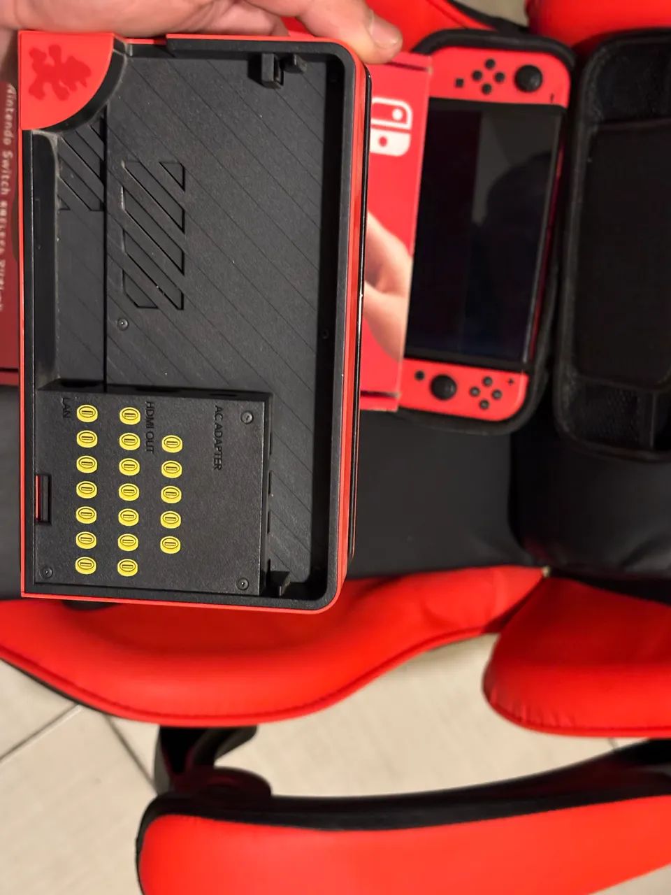 Nintendo Switch Oled RED Version (Edição Limitada) - Foto 3