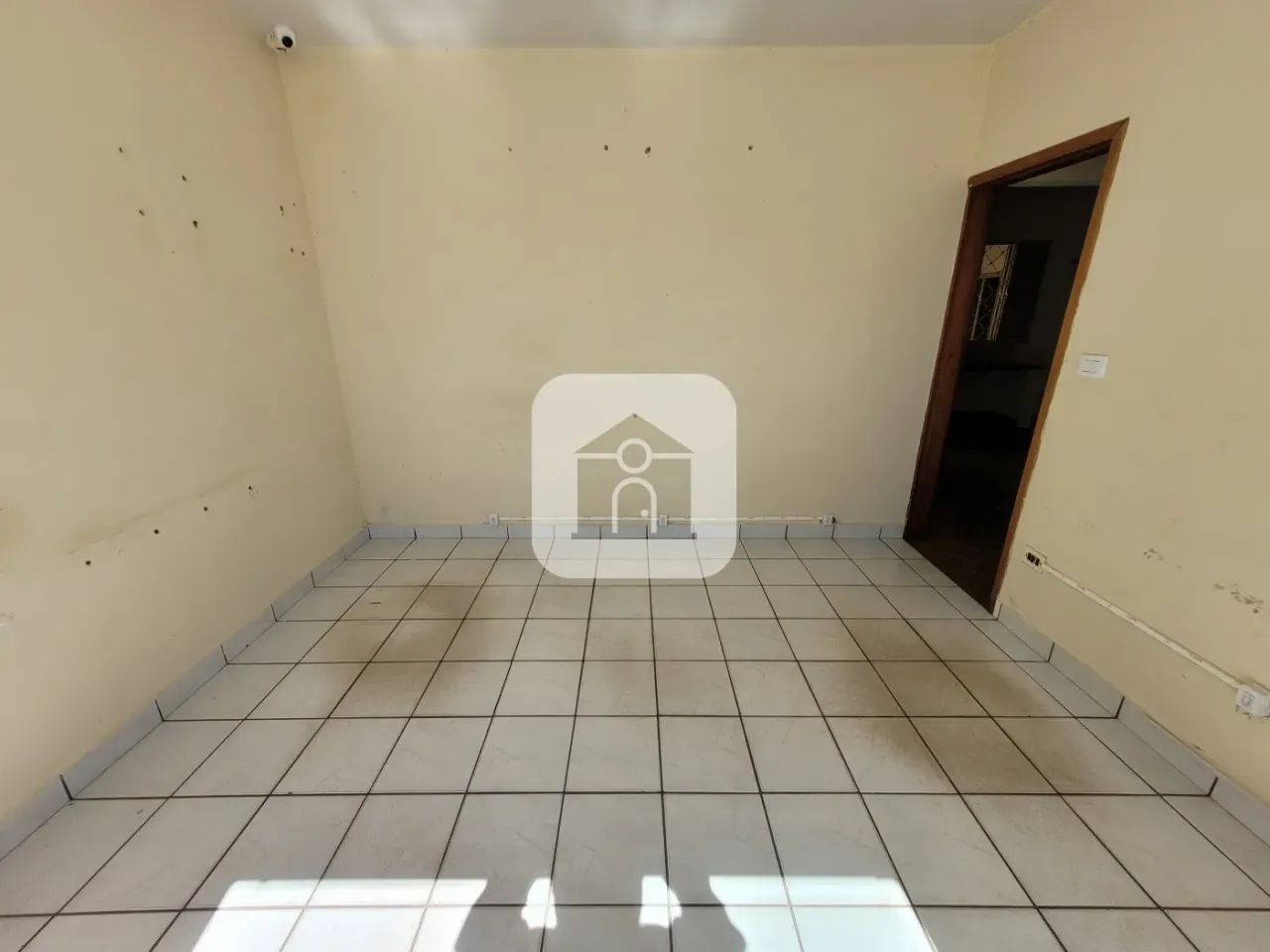 Casa comercial para locação bairro Santa Mônica - Foto 2