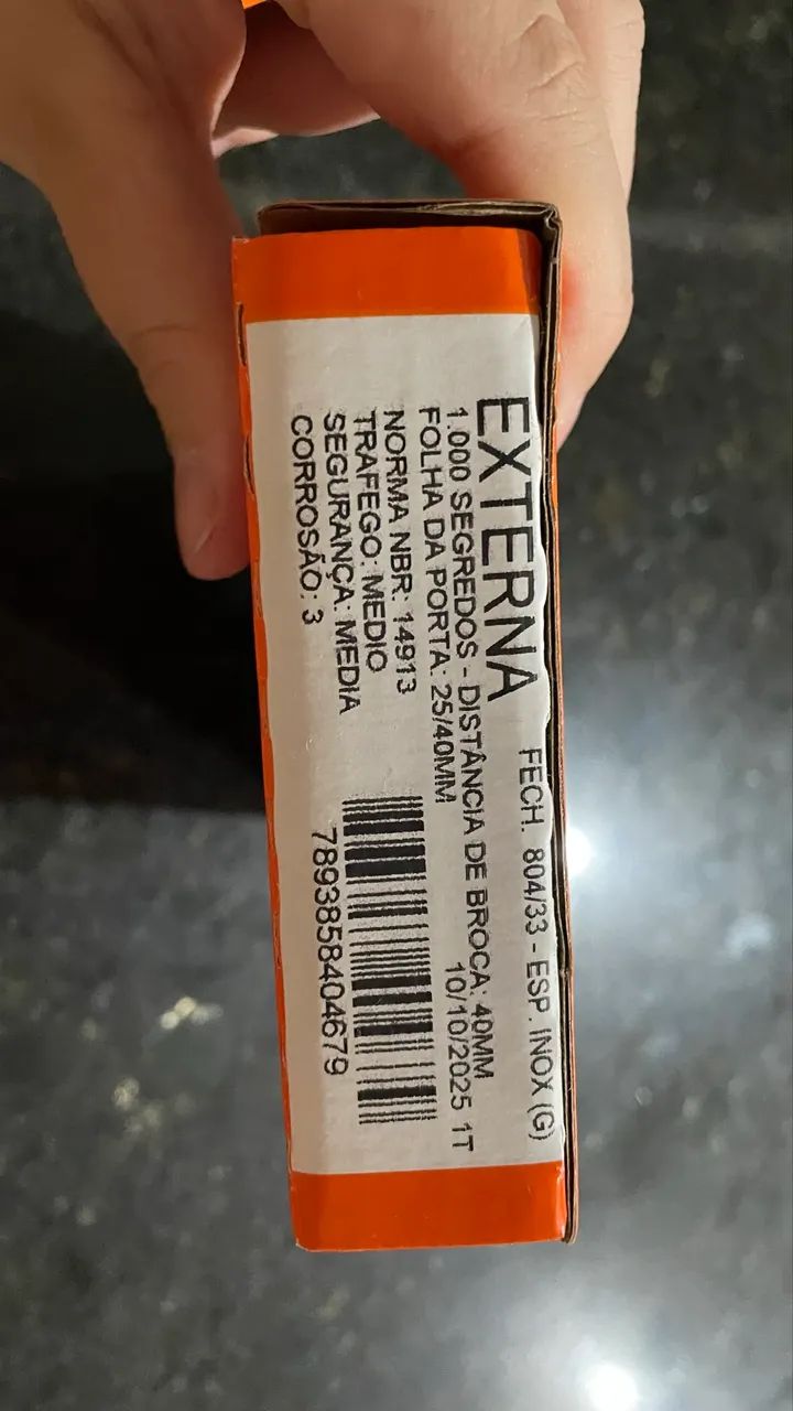 Porta nova envernizada - Foto 3