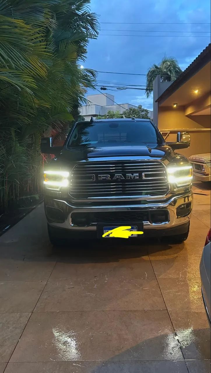 Ram 2500 2500 LARAMIE 6.7 TDI CD 4x4 Diesel 2023