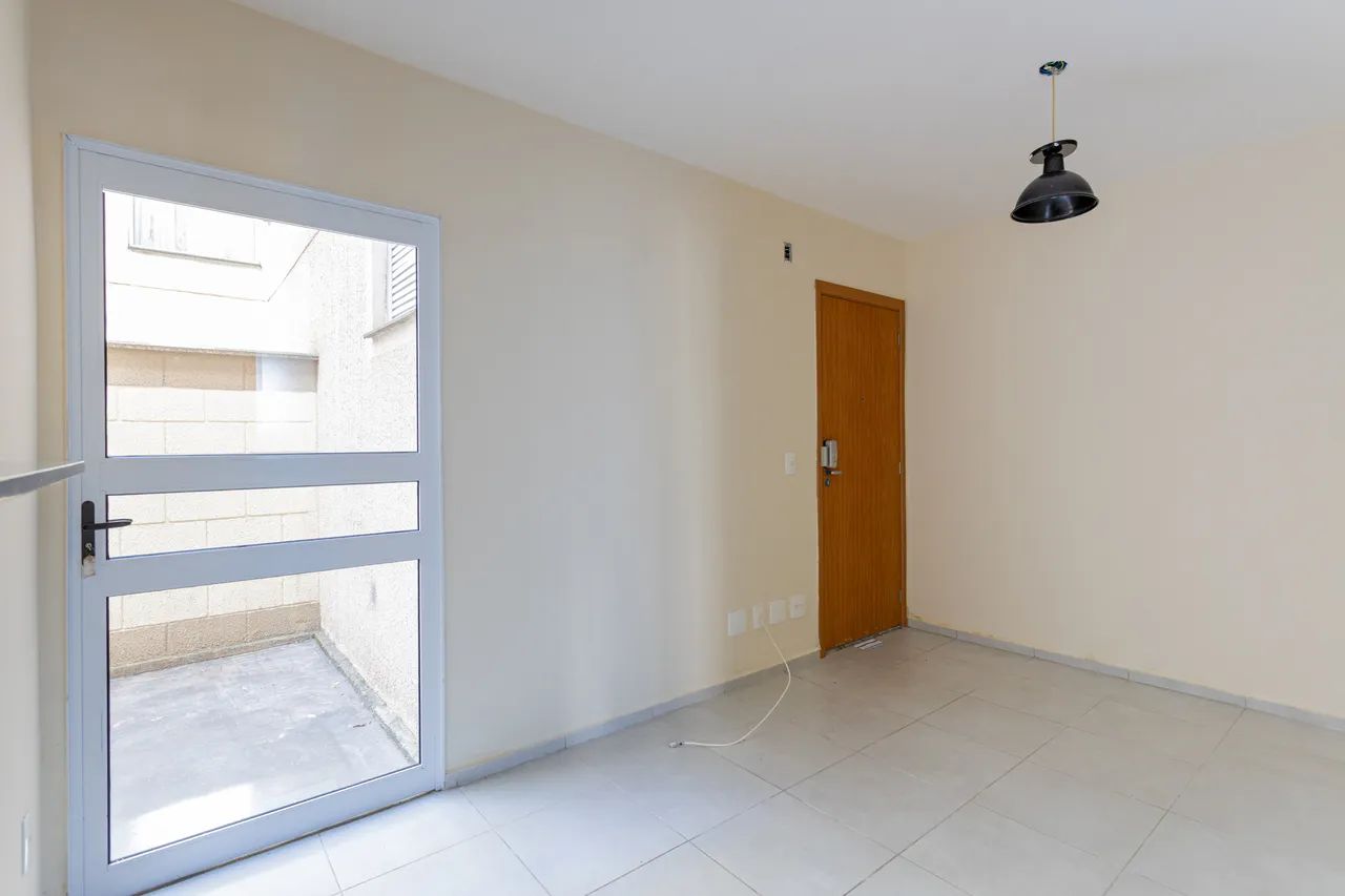 Apartamento com 2 Quartos para alugar, 37m² - Forquilhas - Foto 5