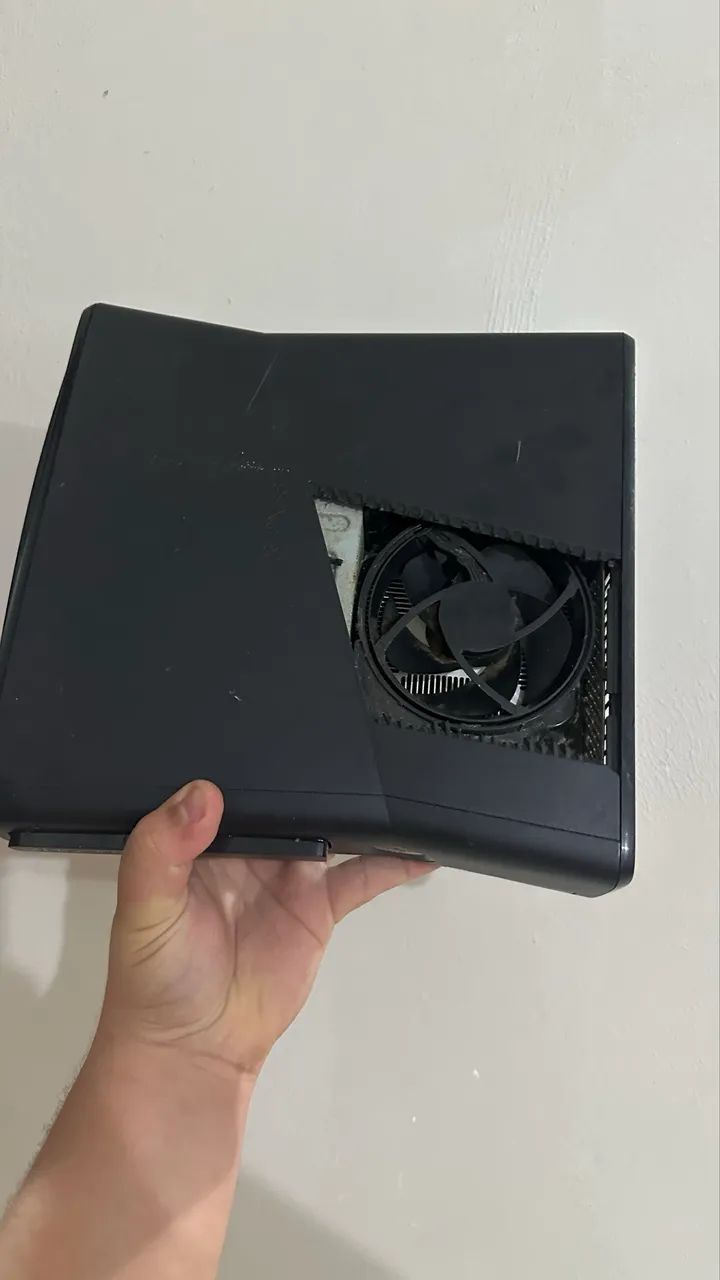 Xbox 360 slim com defeito  - Foto 2