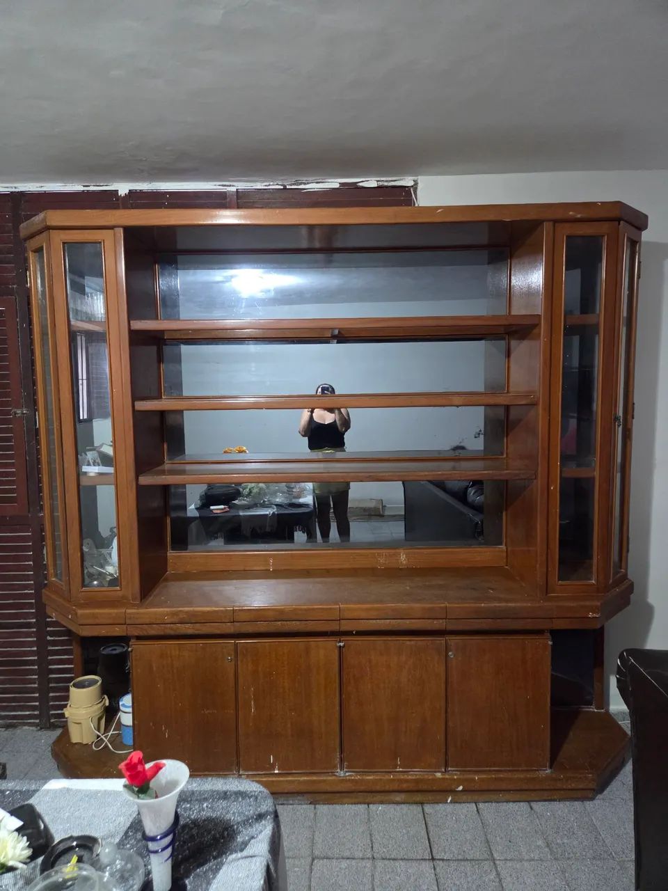 Cristaleira de Madeira  - Foto 2