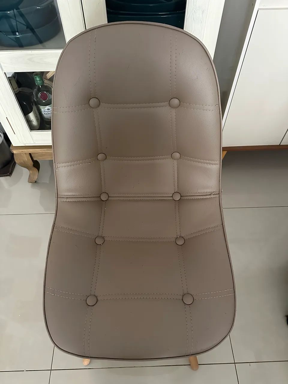 Cadeiras pés palito estofadas  - Foto 5
