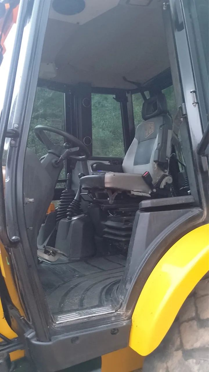 Retroescavadeira JCB - Foto 4