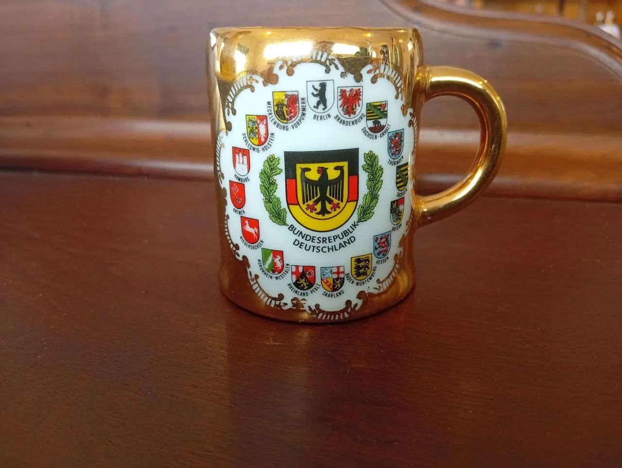 Caneca alemão trabalhada no ouro 24kl - Foto 5