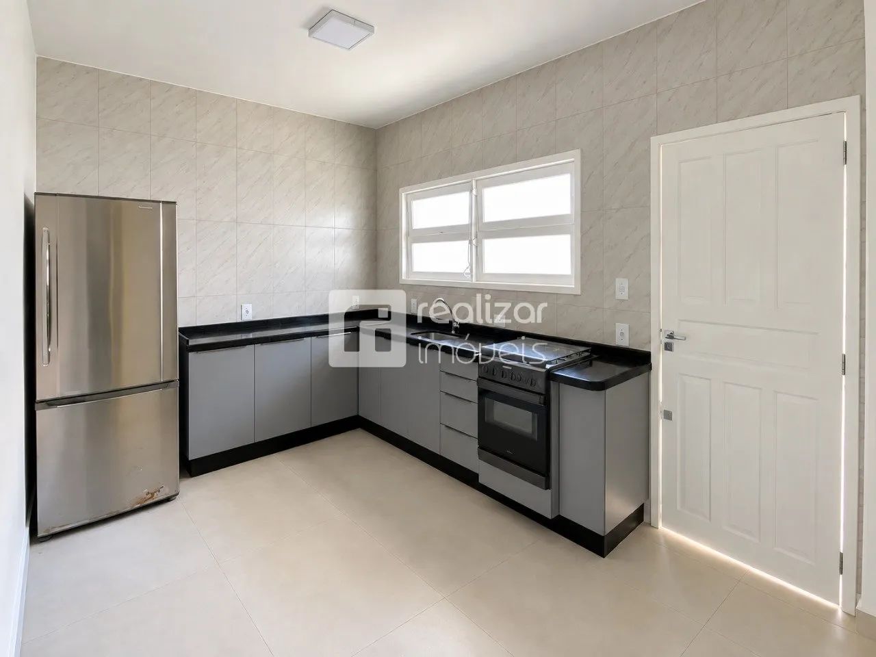 Casa com 3 dormitórios, sendo 1 suíte, no Abraão - Foto 4