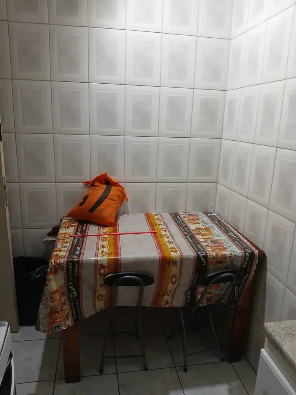 Kitnet Centro, mobiliada 45 m2 , piso frio, andar alto - Foto 2