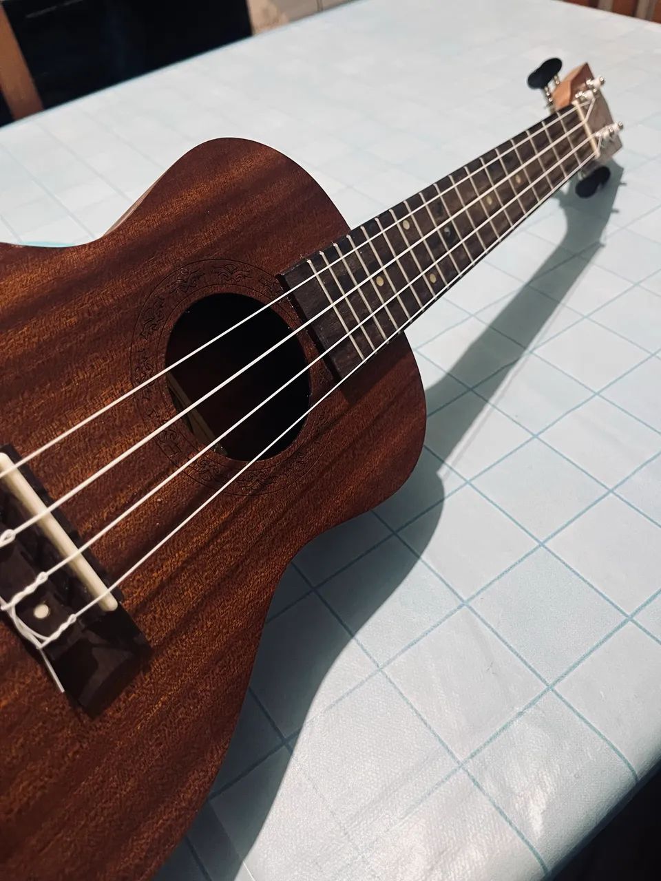 Ukulele Marques + Capa - Foto 4