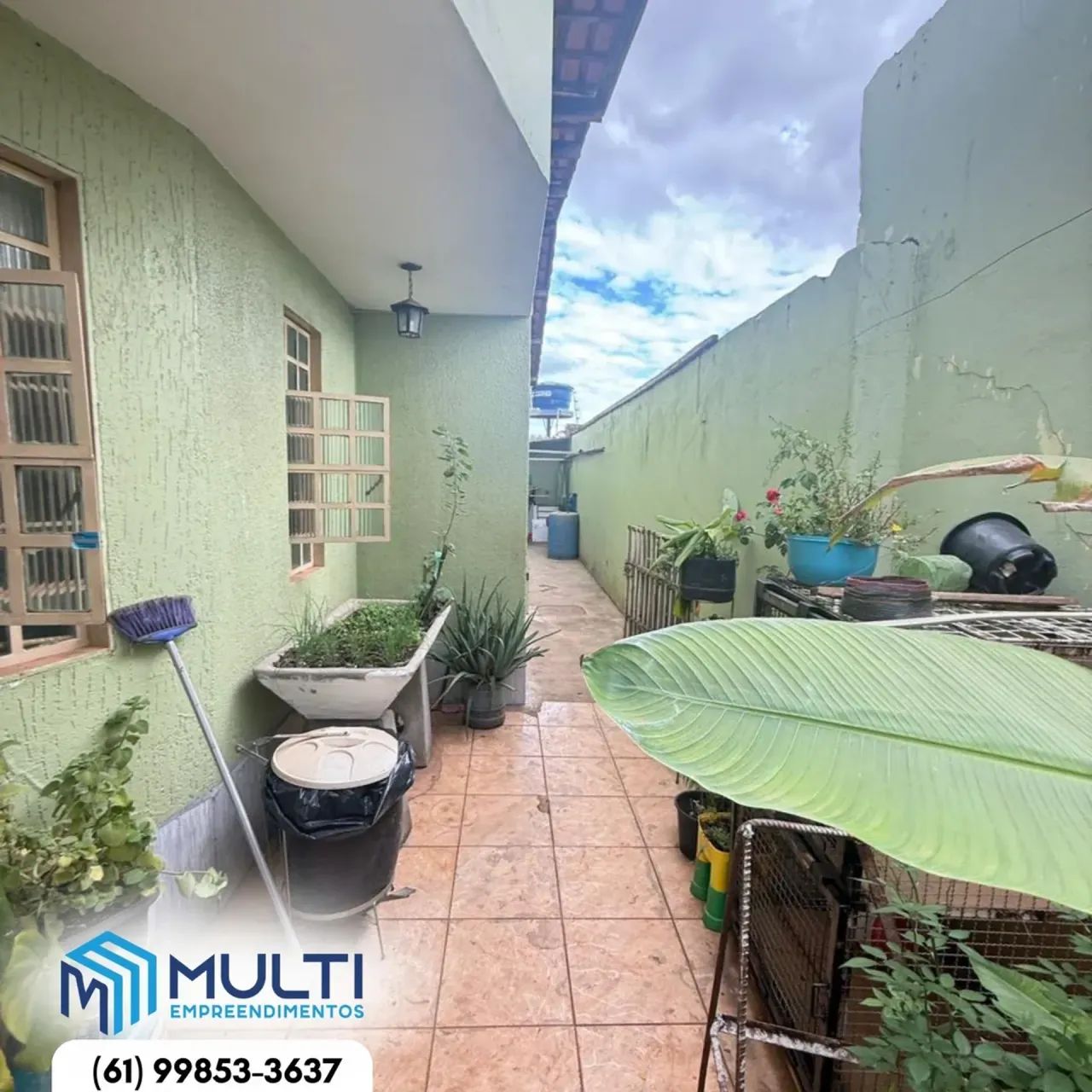 3 Quartos sendo 1 suíte - Sala ampla com 2 ambientes - Aceita veículo - Foto 3