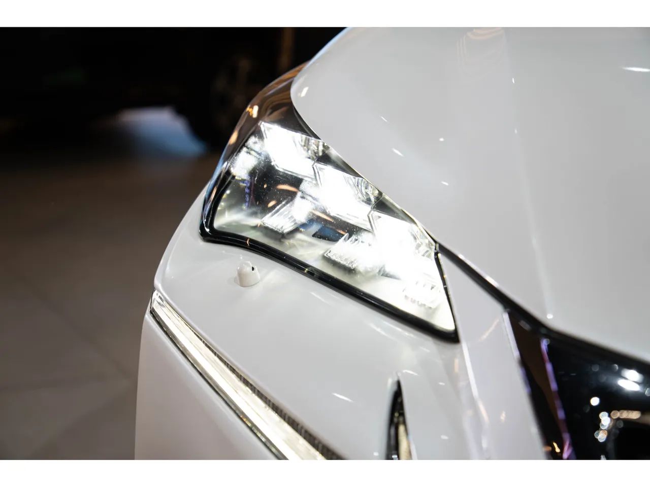 Lexus NX-200t F-sport 2.0 16V 238cv Aut., foto 6 de 20