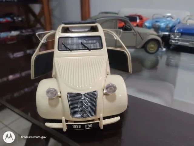 Miniatura 1/18 - Citroen 2 CV - Foto 2