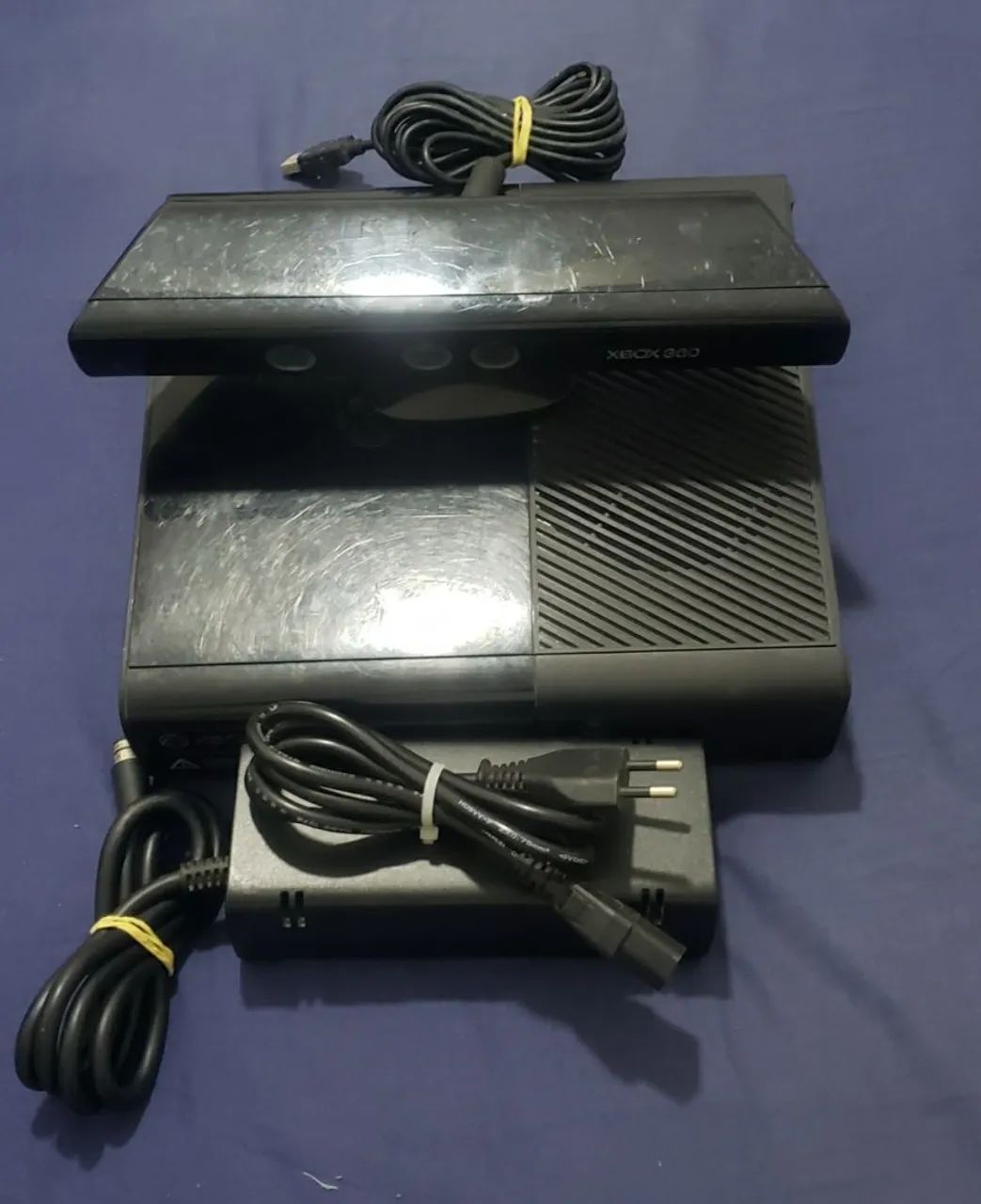 XBOX 360 Super Slim + Kinect
