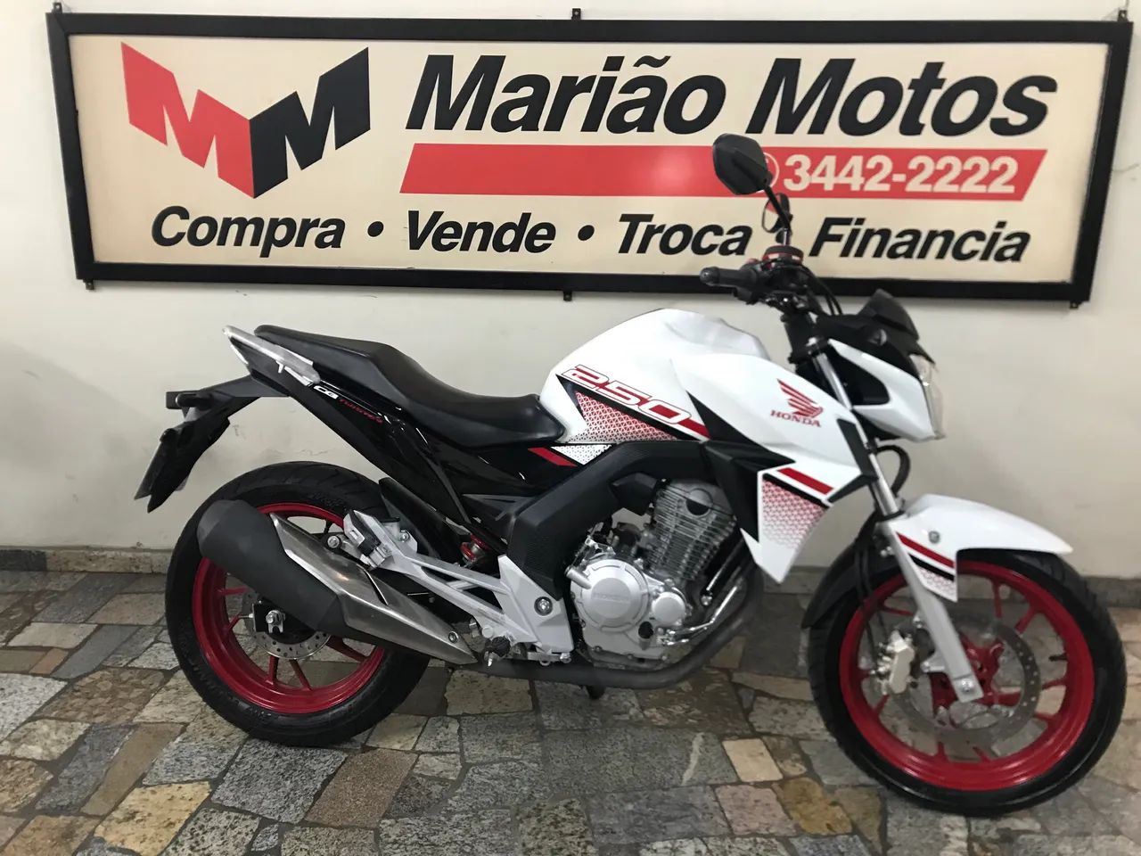 CB 250 Twister CBS 