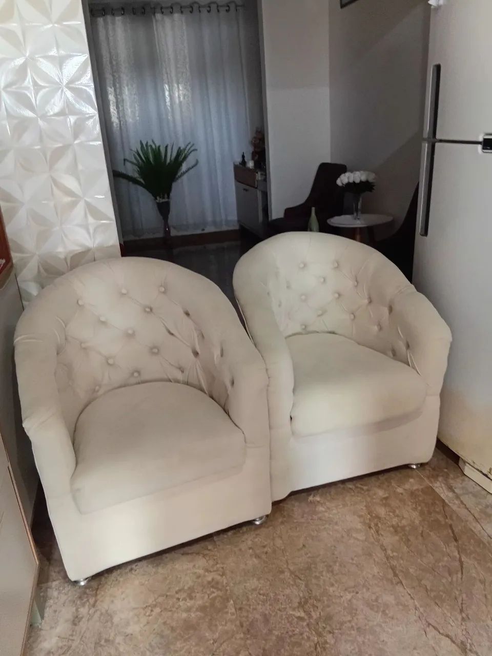 Vendo 2 potronas em perfeito estado 