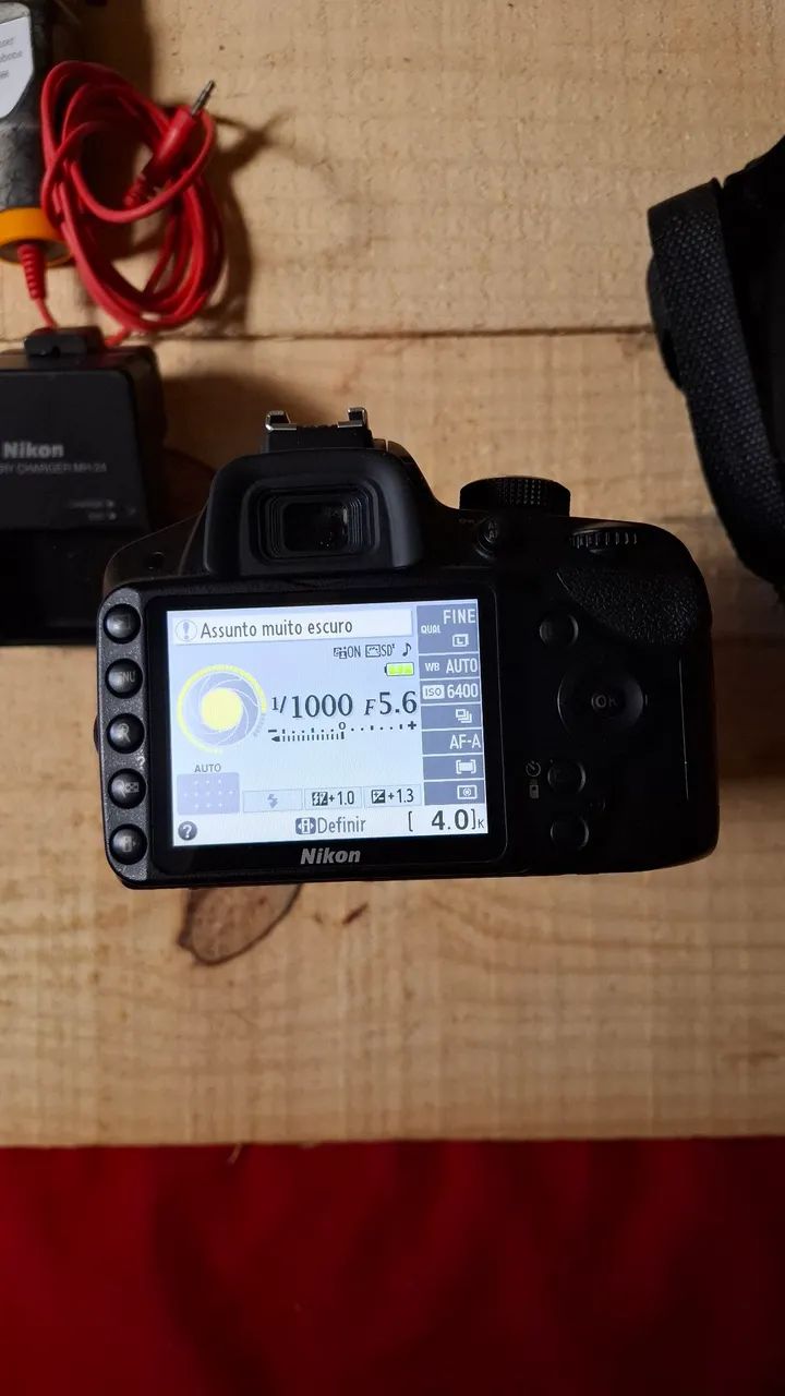 NIKON D3200 IMPECÁVEL 