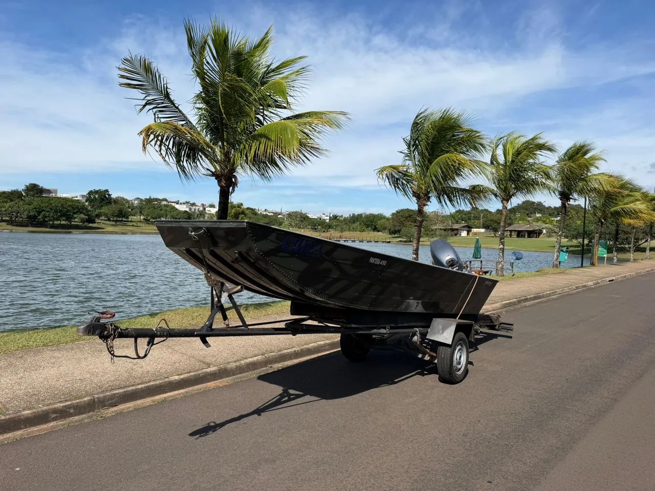SMALL BOAT - 4.5 METROS 