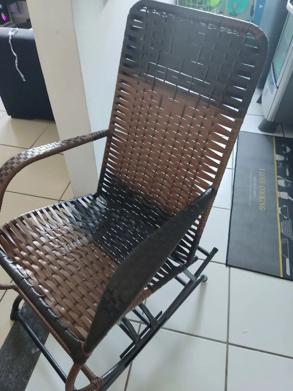 Cadeira de balanço 4 molas Nova  - Foto 2