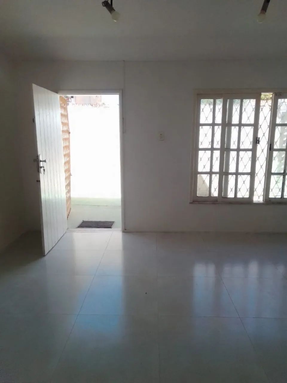 Aluga-se Casa ampla - Pereira Lobo - Foto 3