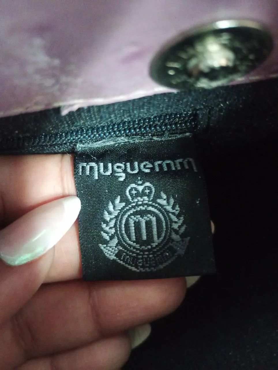 Bolsa lilás texturizada Mugler  - Foto 4