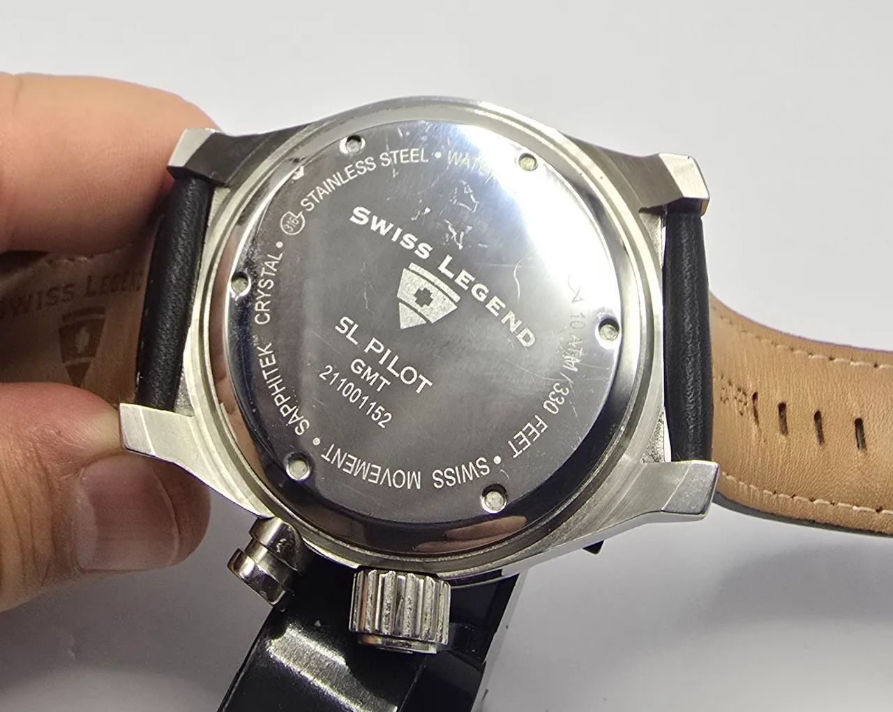 Relógio Swiss Legend SL Pilot GMT - Mostrador Vermelho - Completo