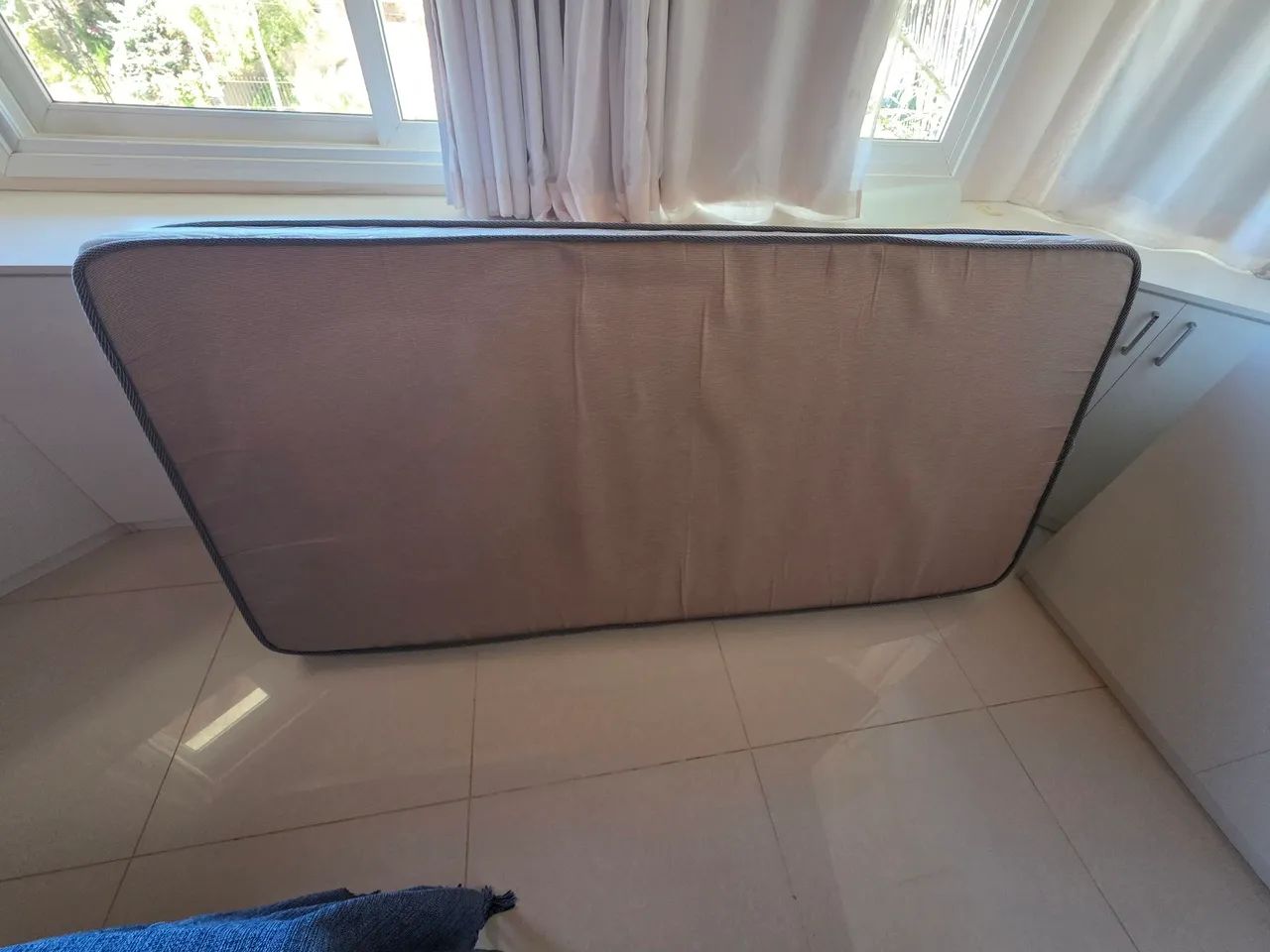 Cama de solteiro com cama auxiliar e colchão Ortobom em ótimo estado. Pouco usado. - Foto 5
