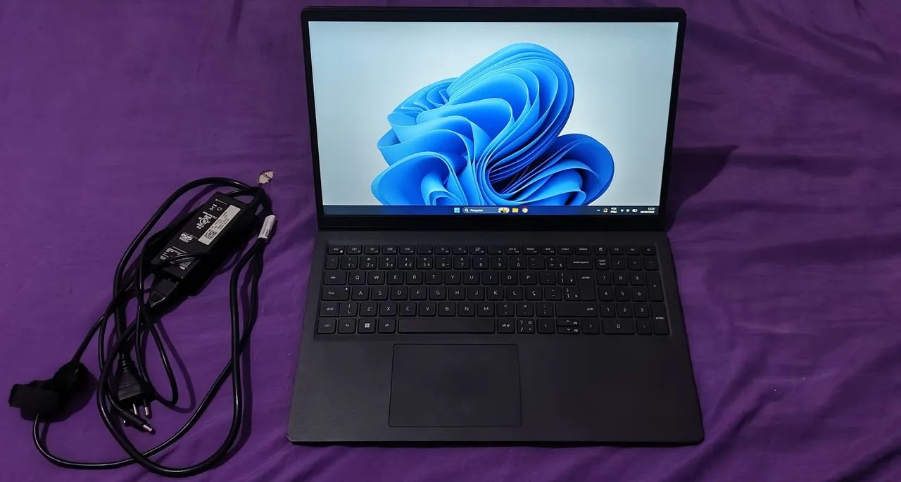 Notebook DELL Inspiron 15 3520
