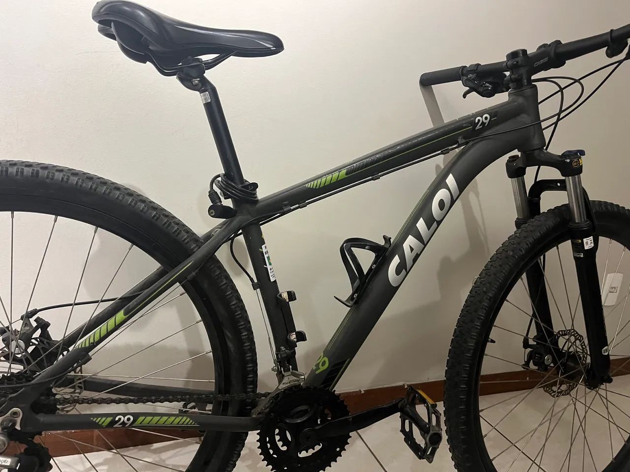 Bicicleta Caloi Aro 29 - Shimano - Freio a Disco - Suspensão Dianteira - Foto 4