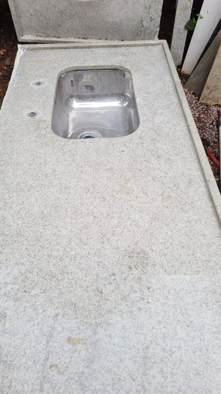 Pias de granito R$650