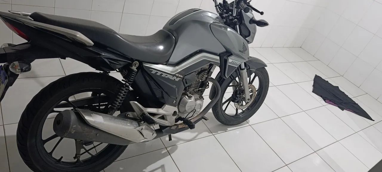 Vendo Titan 2019 - Foto 2