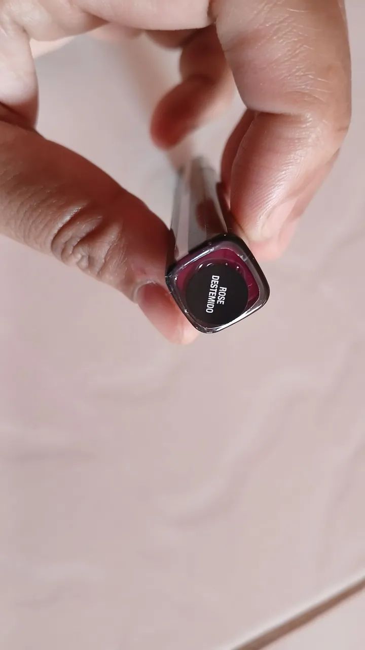 Vende se batom líquido semi matte avon - Foto 3