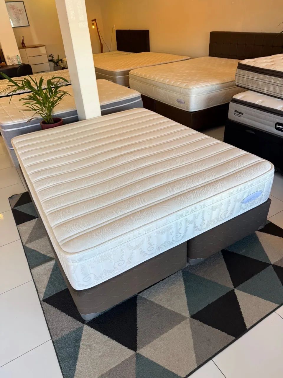 Colchão Queen MAXFLEX SEMINOVO TOP - entrega GRÁTIS!  - Foto 3