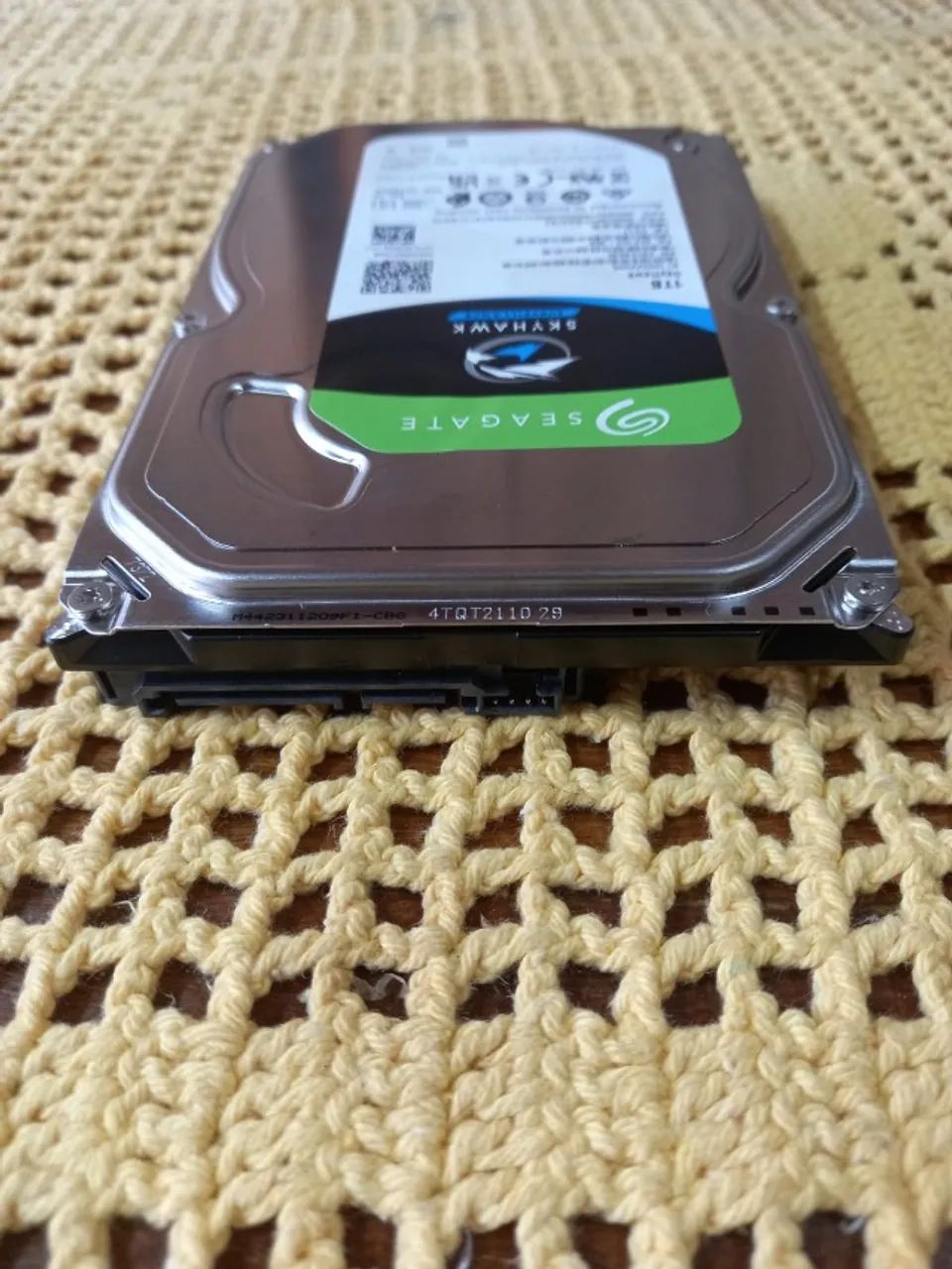 HD DE 1T SEAGATE NOVISSIMO PERFEITO  SKYHAWK - Foto 4