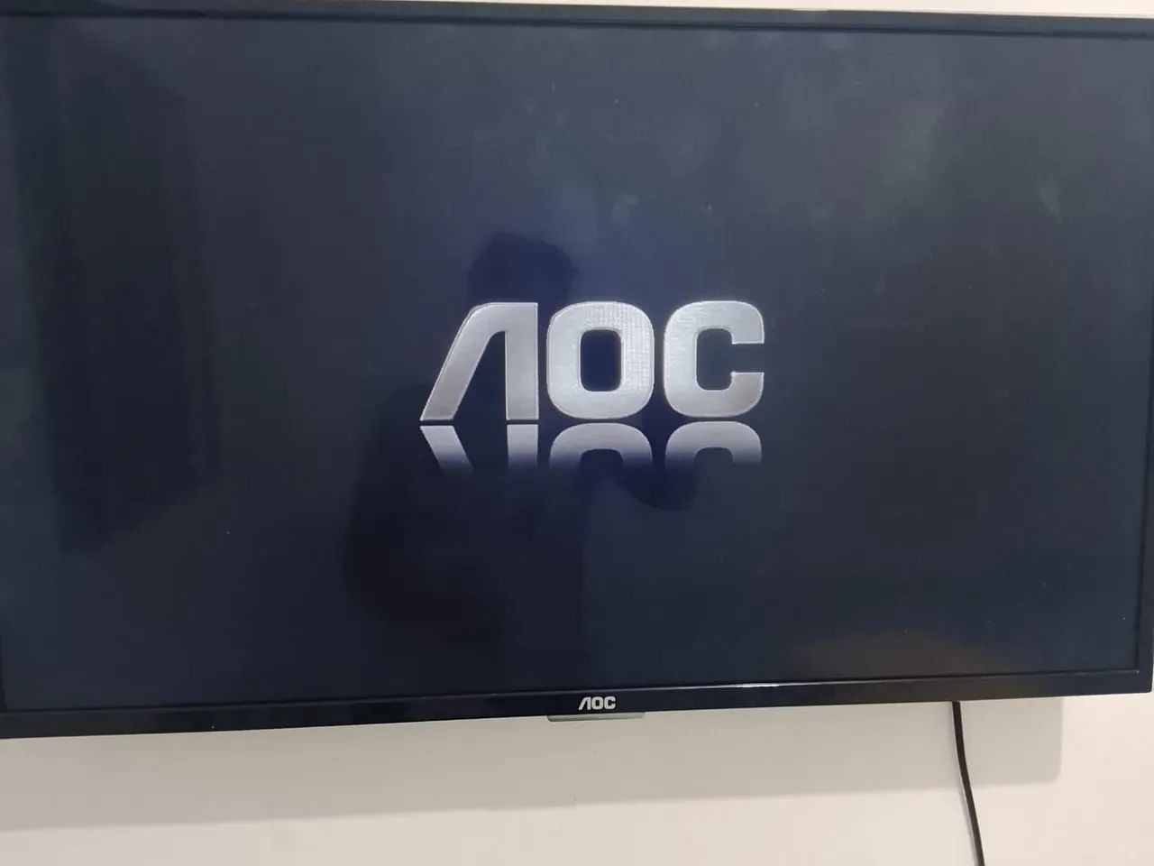 Tv 32422080277843824640