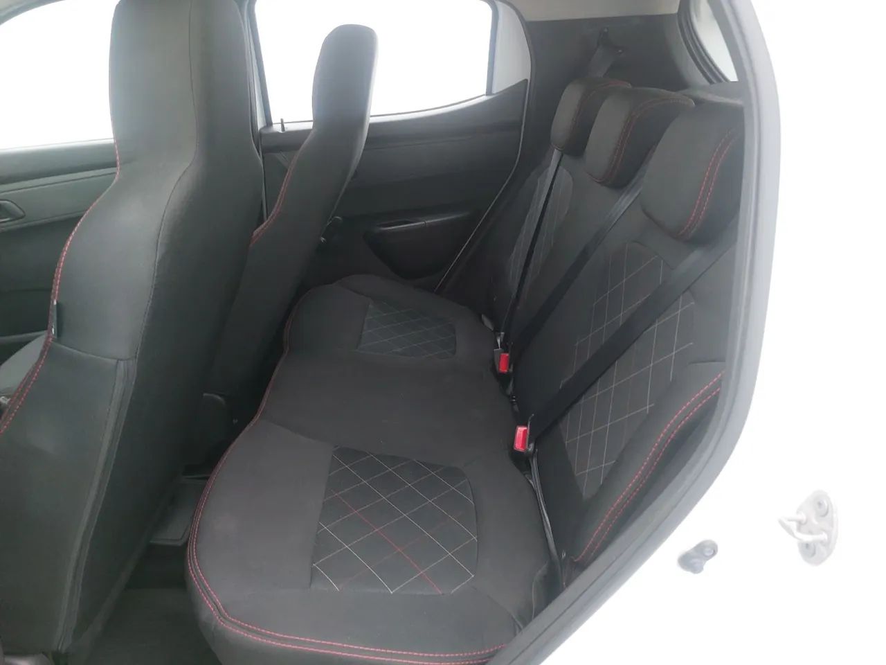 Renault Kwid 1.0 Zen, foto 17 de 18