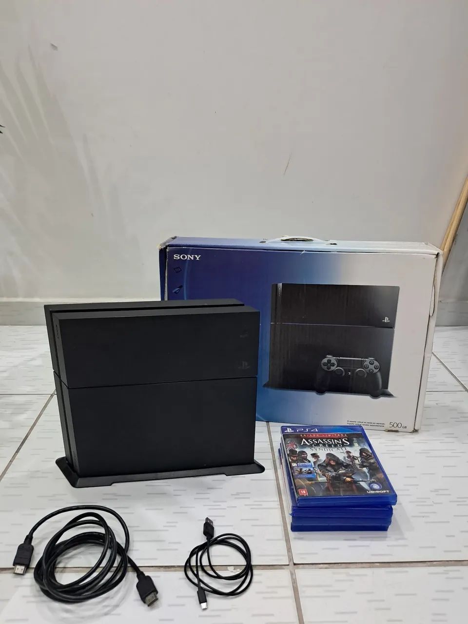 PS4 FAT, 3 Jogos e 2 Controles. - Foto 2